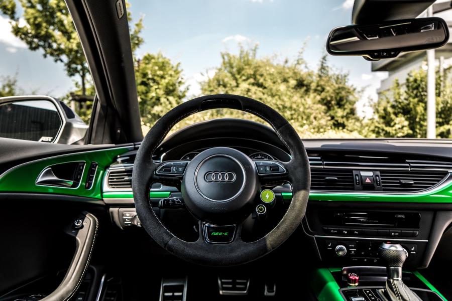 Панель приборов Audi RS6-E Avant Concept by ABT (4G, C7) 2018 года  (фото 17 из 27)